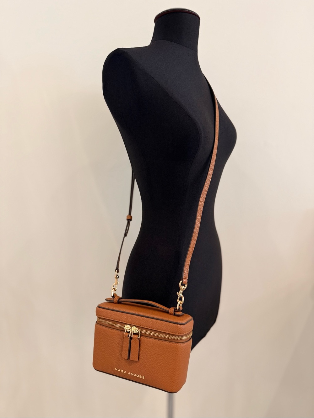 NWT Marc Jacobs groove vanity bag - whisky